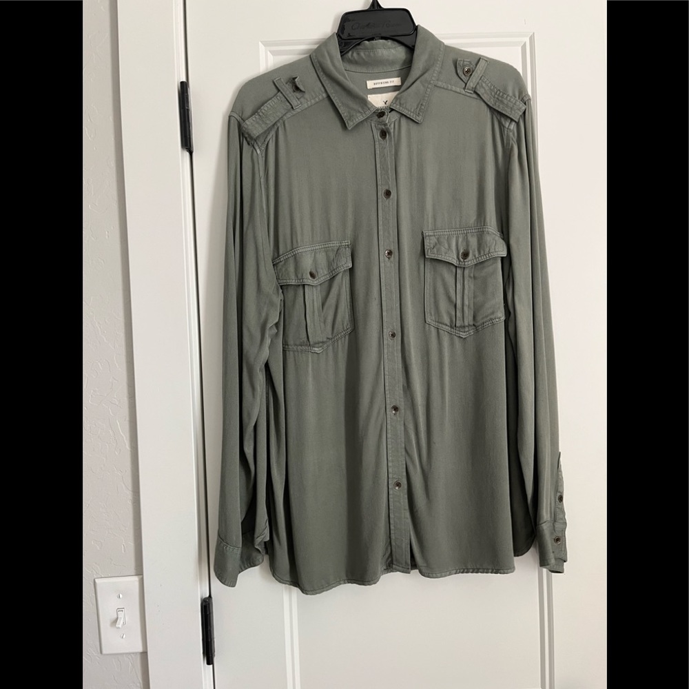 American Eagle boyfriend shirt